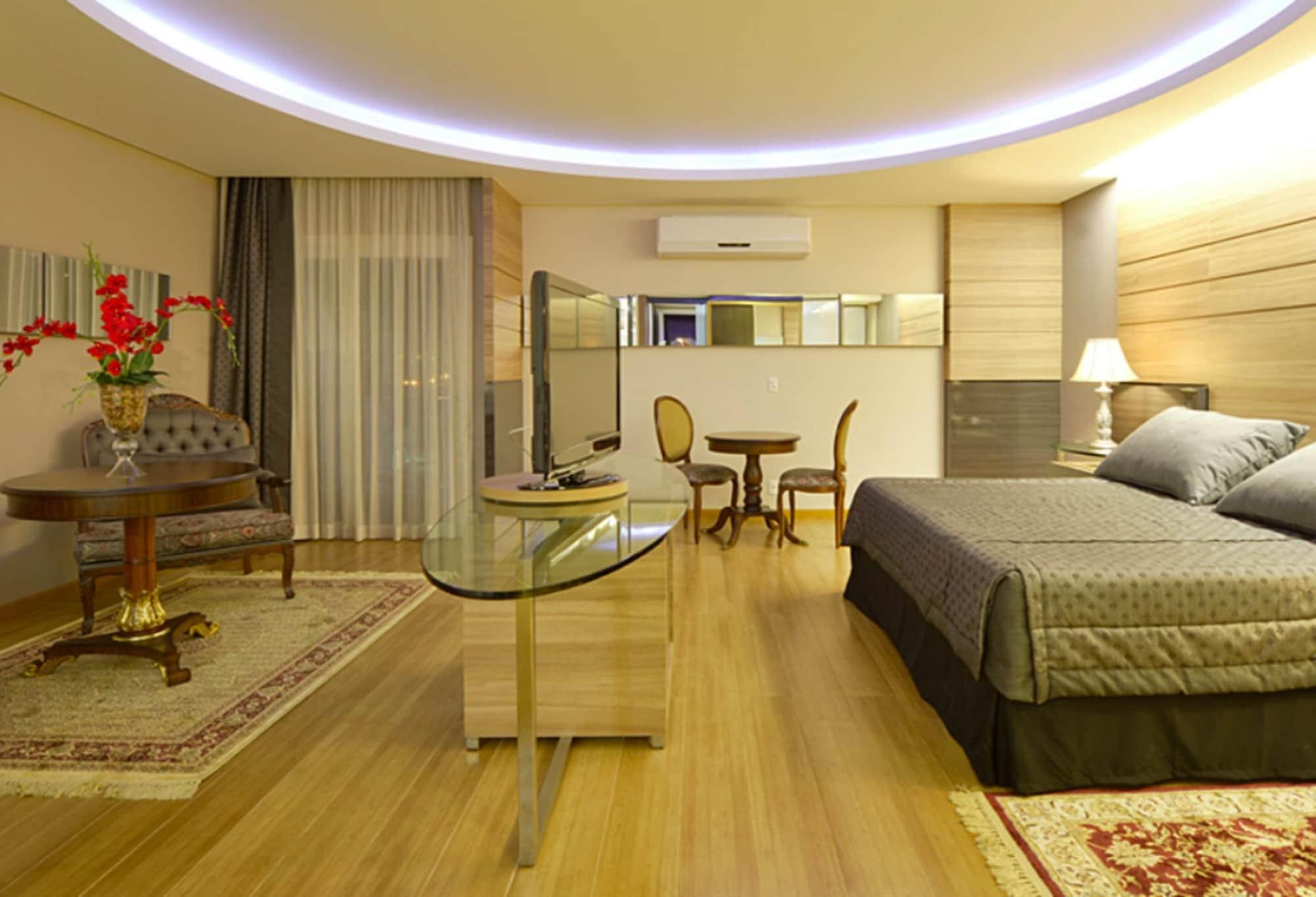 Recanto Cataratas - Thermas, Resort E Convention Foz do Iguacu Exterior photo A room at the hotel