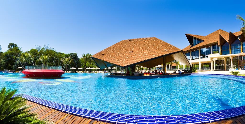Recanto Cataratas - Thermas, Resort E Convention Foz do Iguacu Exterior photo The swimming pool at the resort